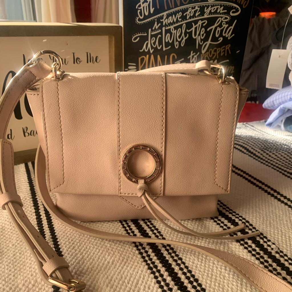 Adorable Euc Bcbg Generations Crossbody Bag
